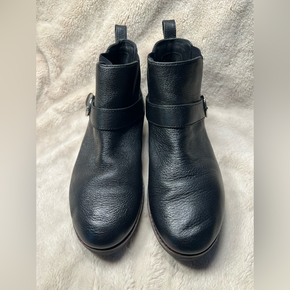 FitFlop Bria Buckle Leather Chelsea Boot Size 8 - Picture 2 of 7